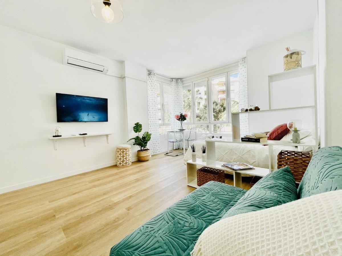 トレモリノスLuxury Loft With Pool In The Centreアパートメント エクステリア 写真